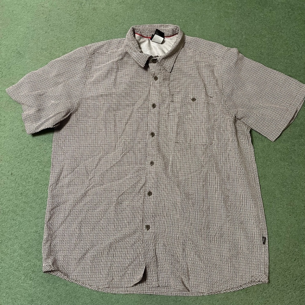 The North Face Shirt Mens XL Brown striped Short Sleeve Lightweight Hiking